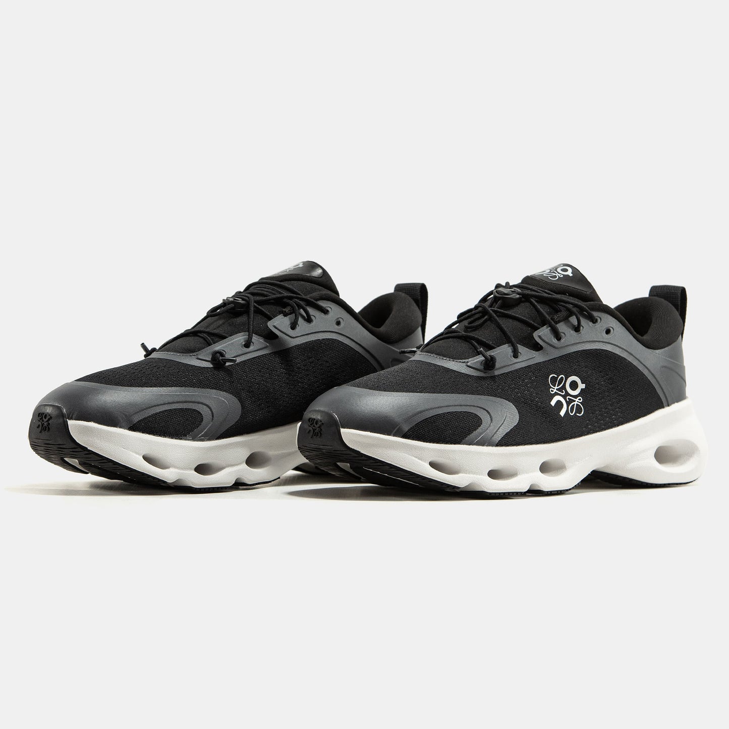 ON Cloudsolo x Loewe Black White