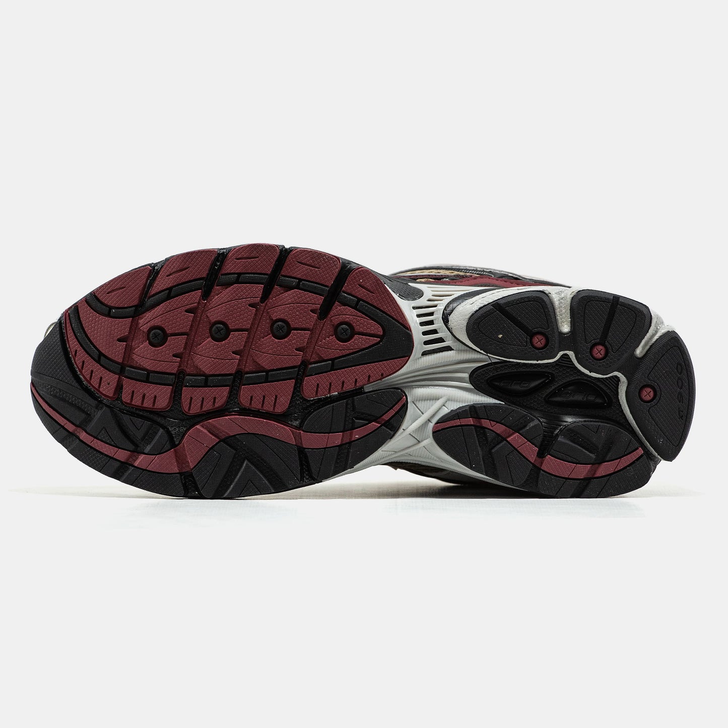 Saucony Progrid Omni 9 Beige Brown