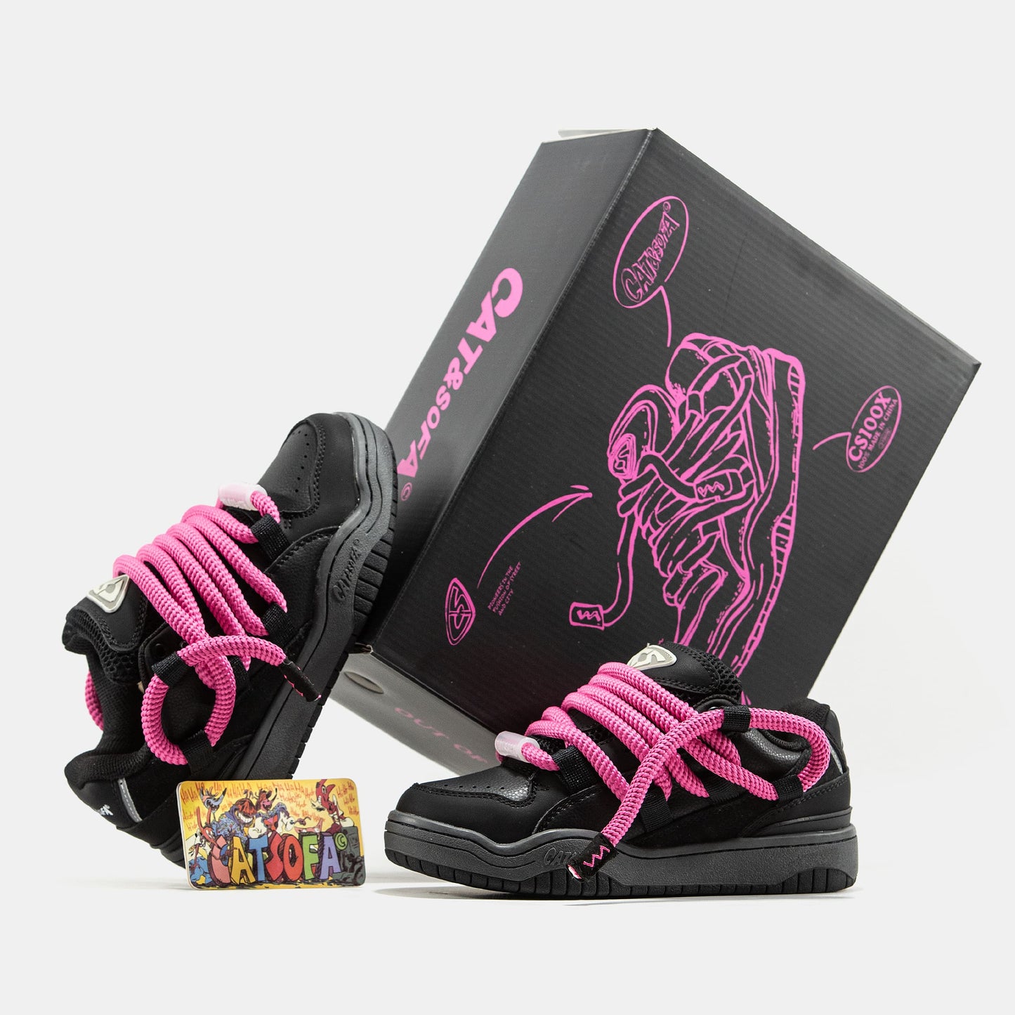 Cat & Sofa Dreadlocks Black Pink