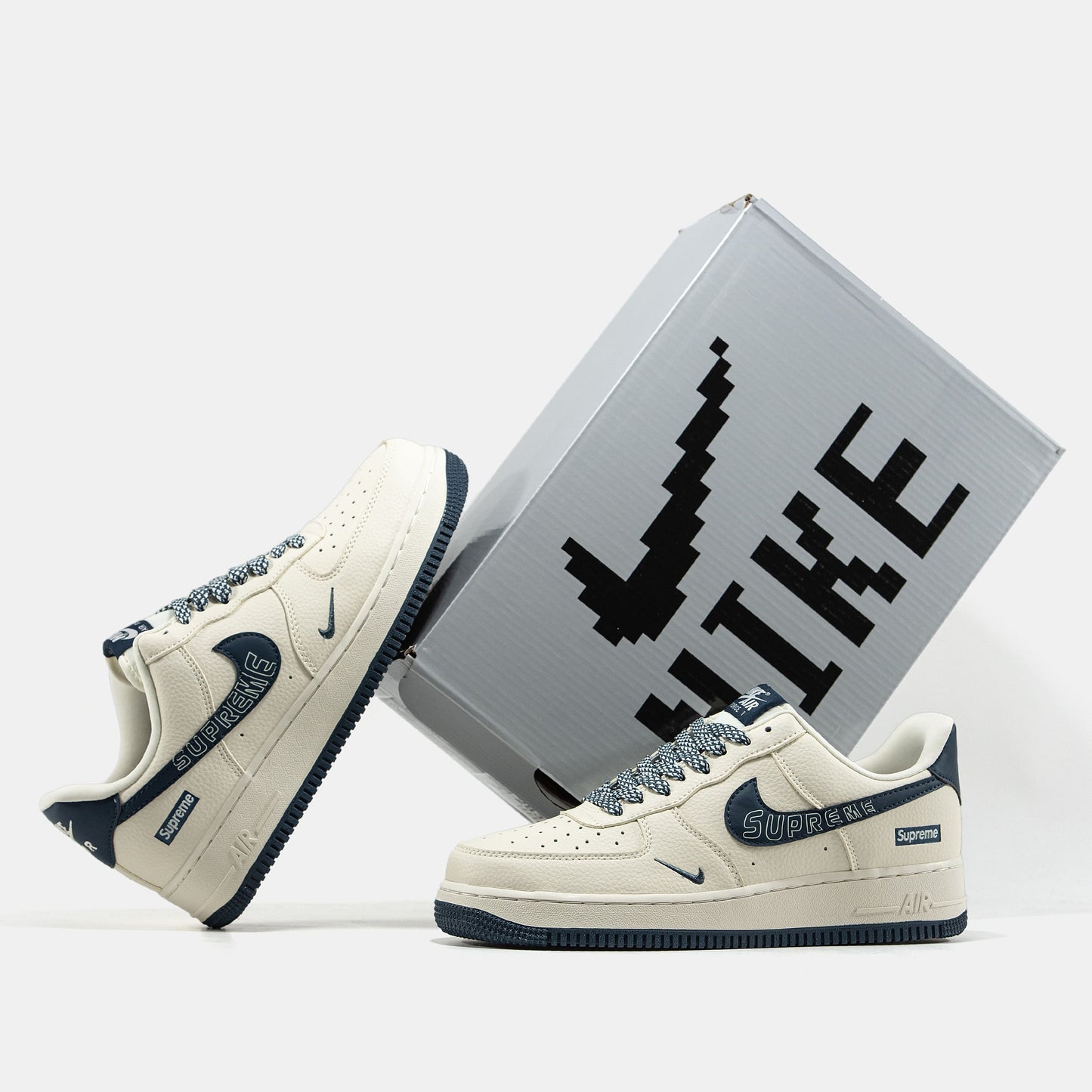 Nike Air Force 1 x Supreme Beige