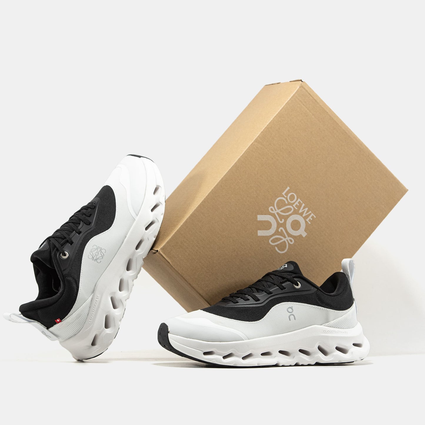 ON Cloudtilt x Loewe White Black