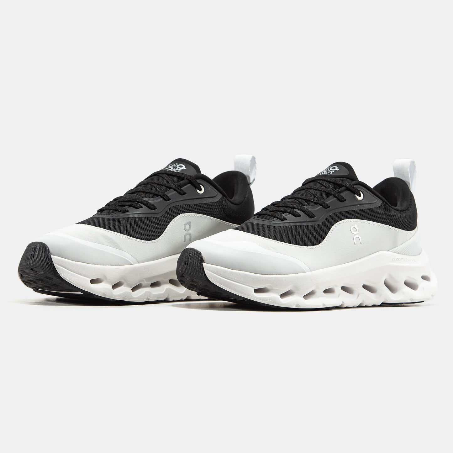 ON Cloudtilt x Loewe White Black