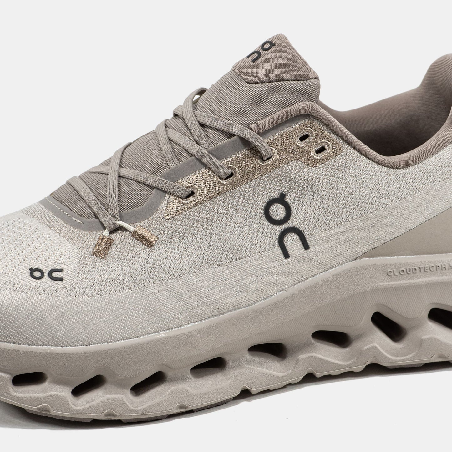 ON Cloudtilt Beige Brown