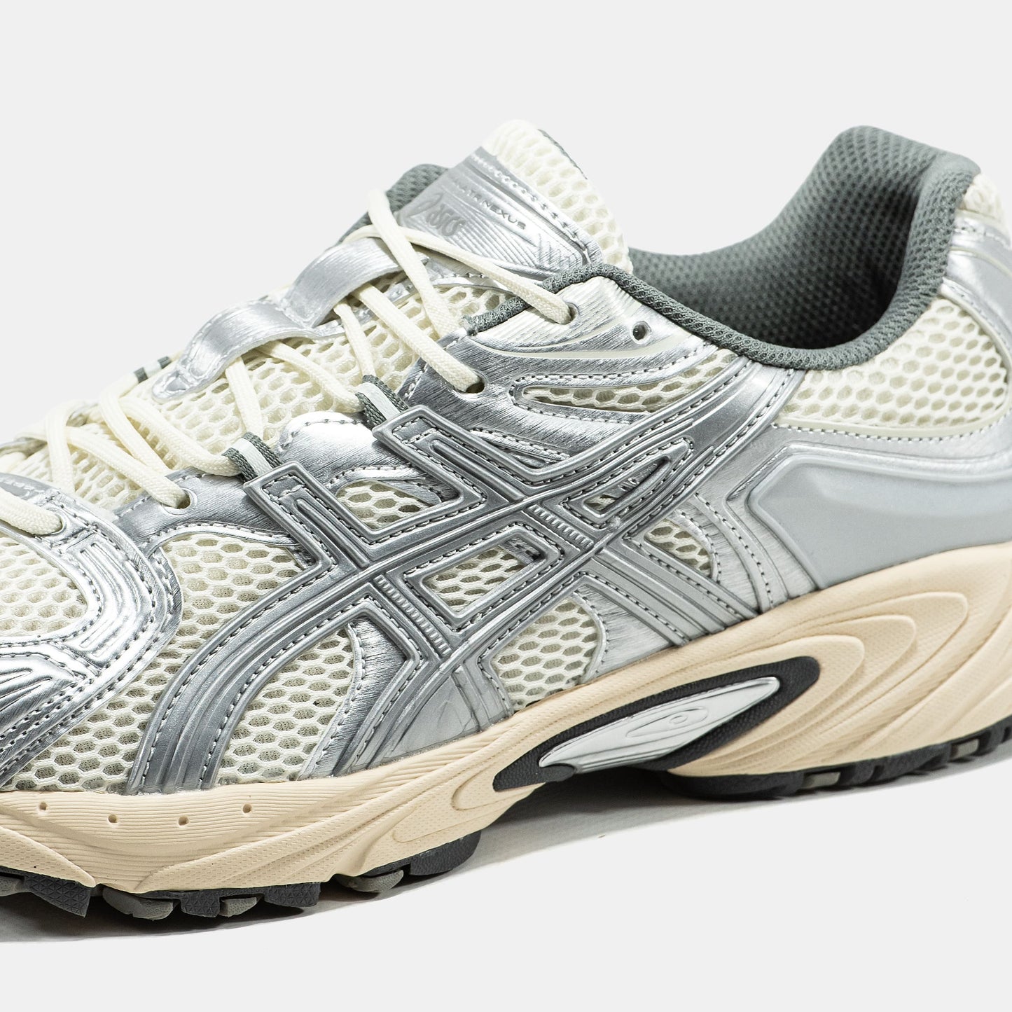 Asics Gel-Kahana TR Nexus Grey Beige