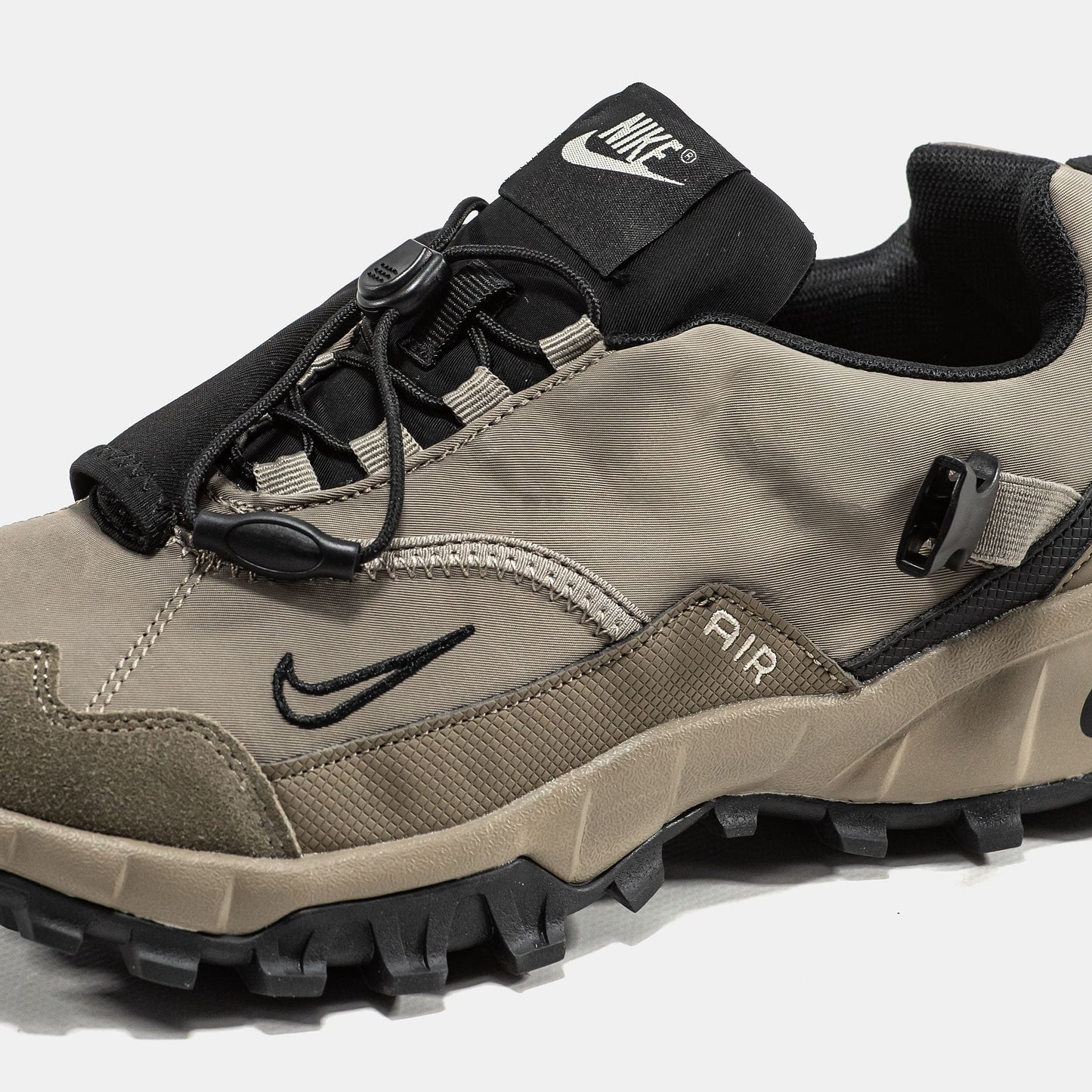 Nike ACG Air Phassad Brown