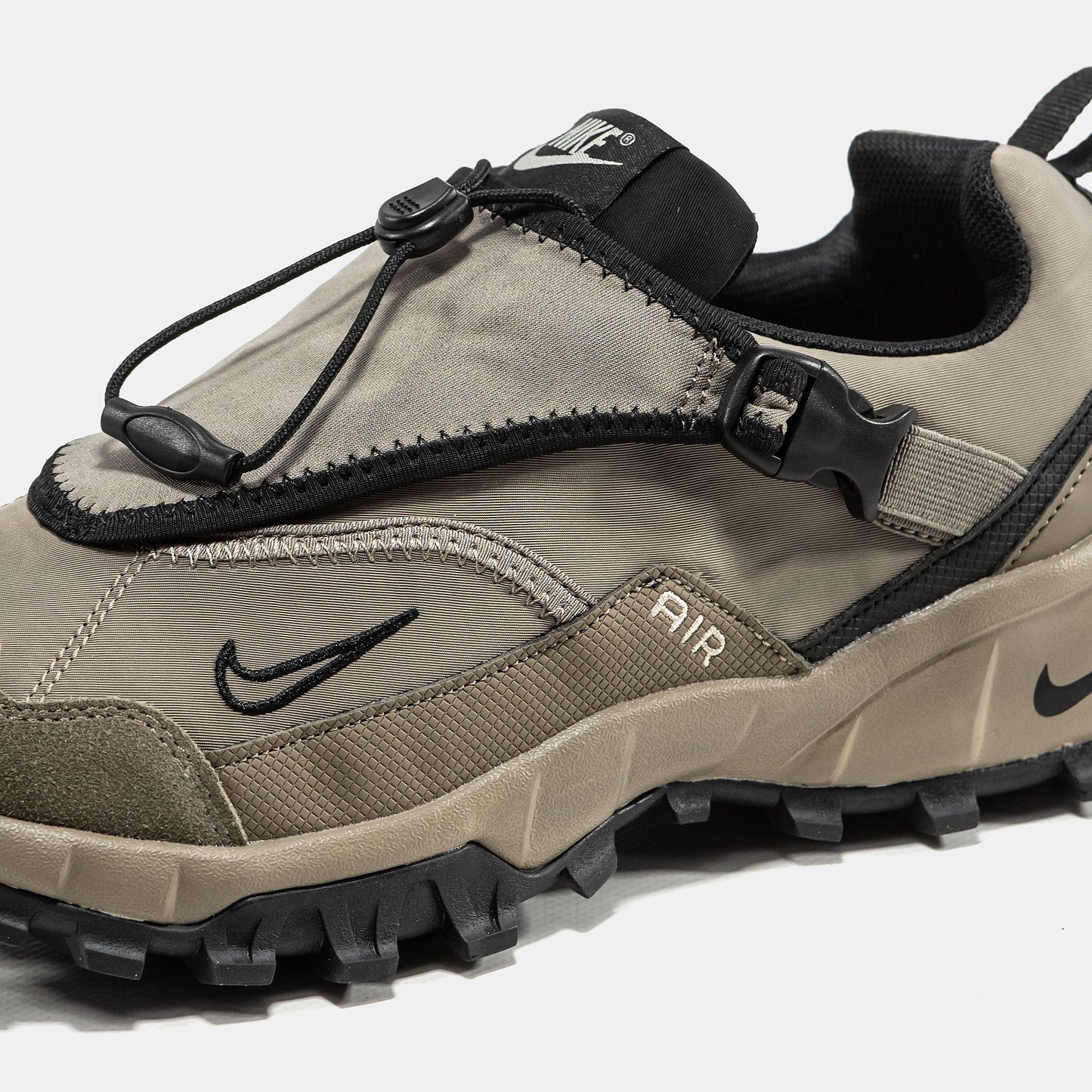 Nike ACG Air Phassad Brown