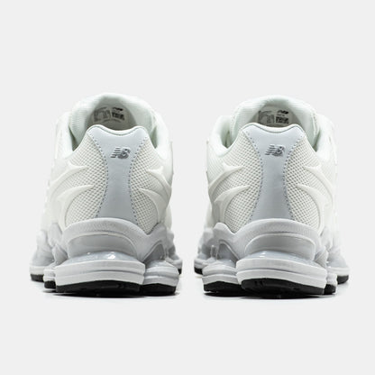 New Balance 2000 White