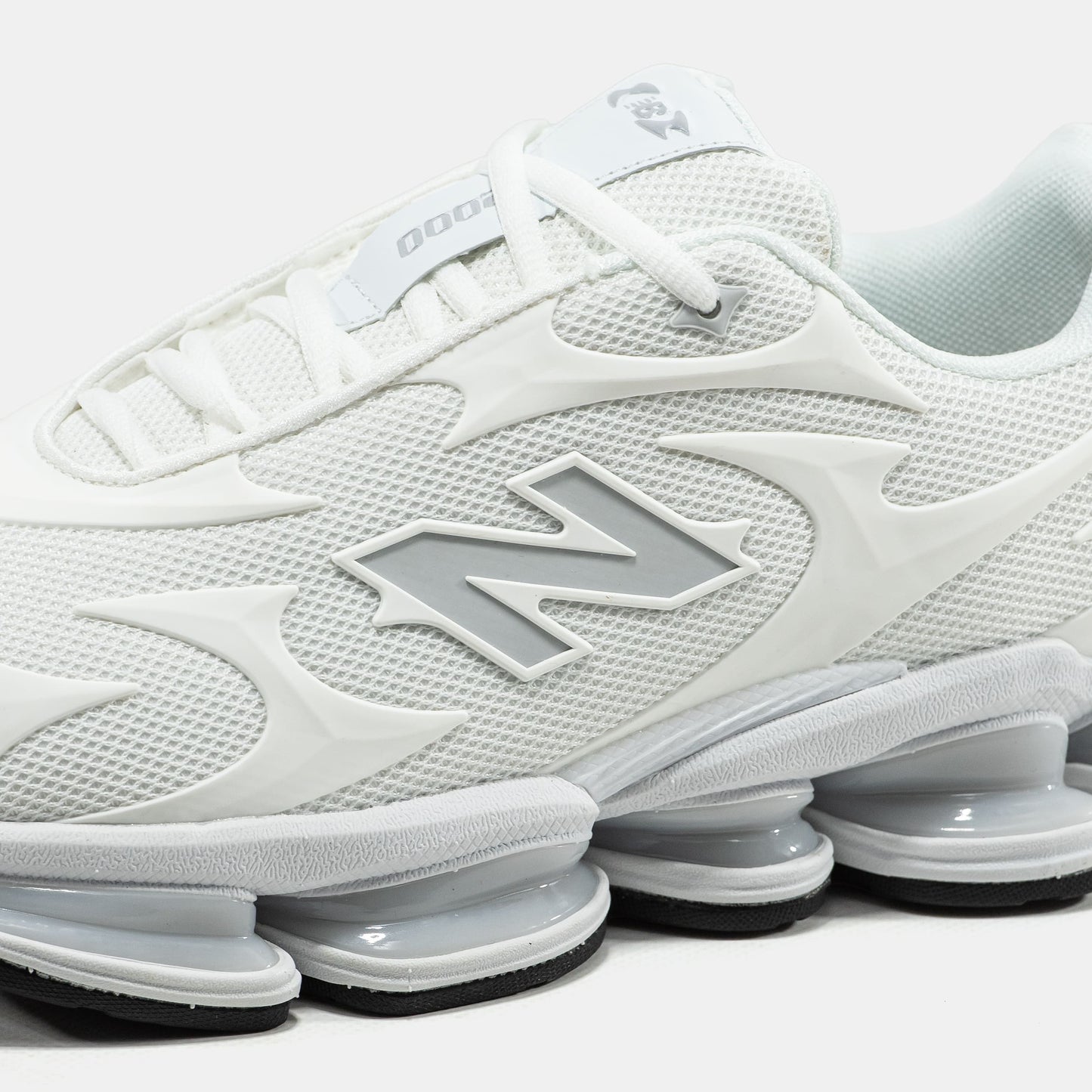 New Balance 2000 White