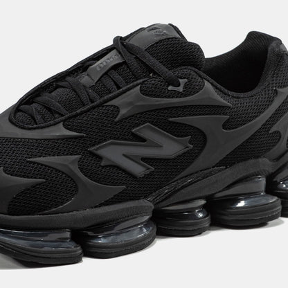 New Balance 2000 Black