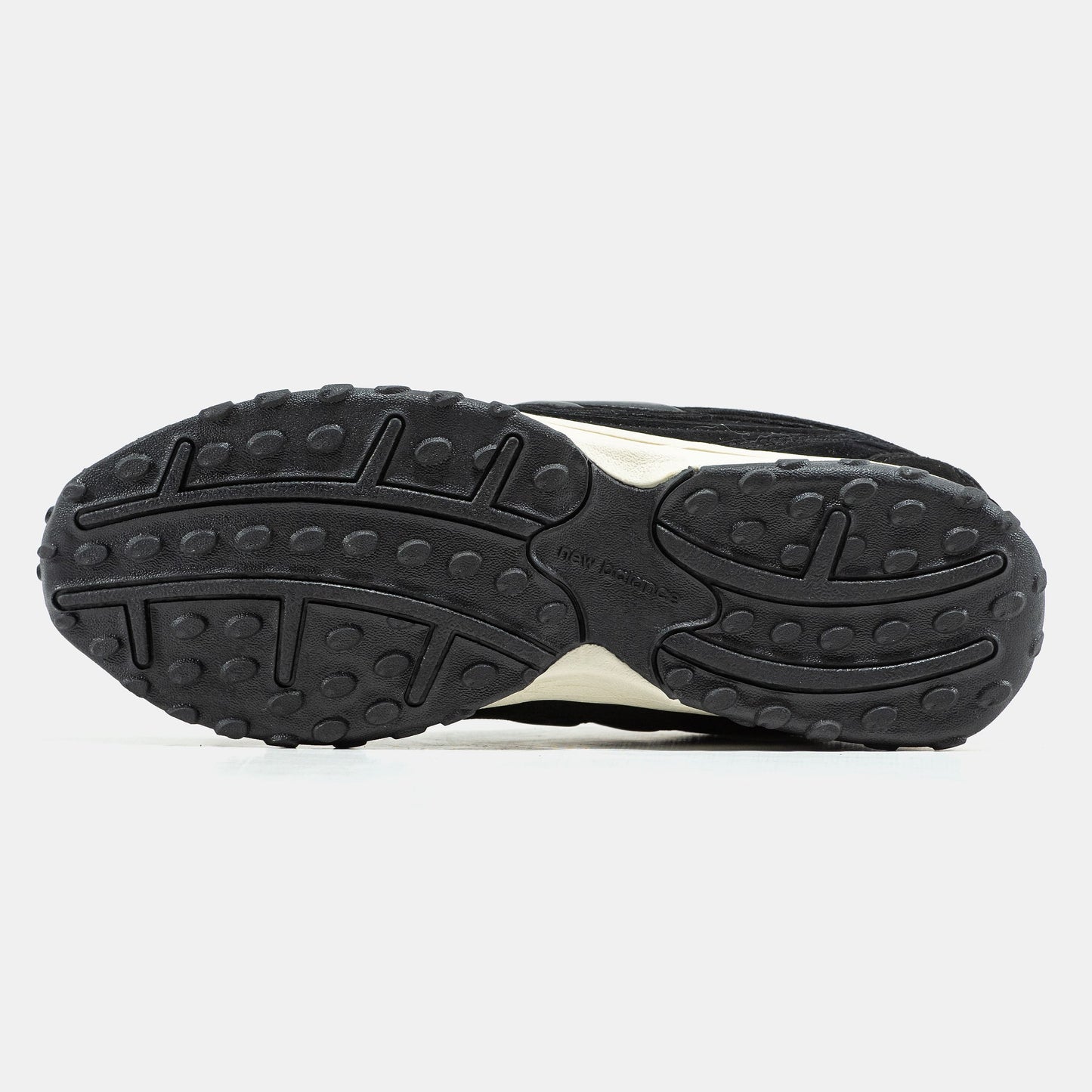 New Balance 204L Black