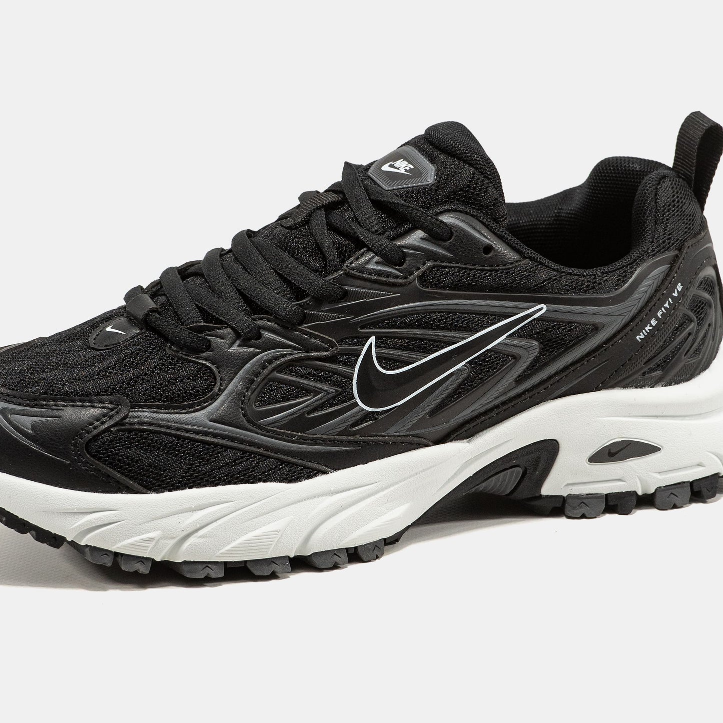 Nike FIYI v2 Black White