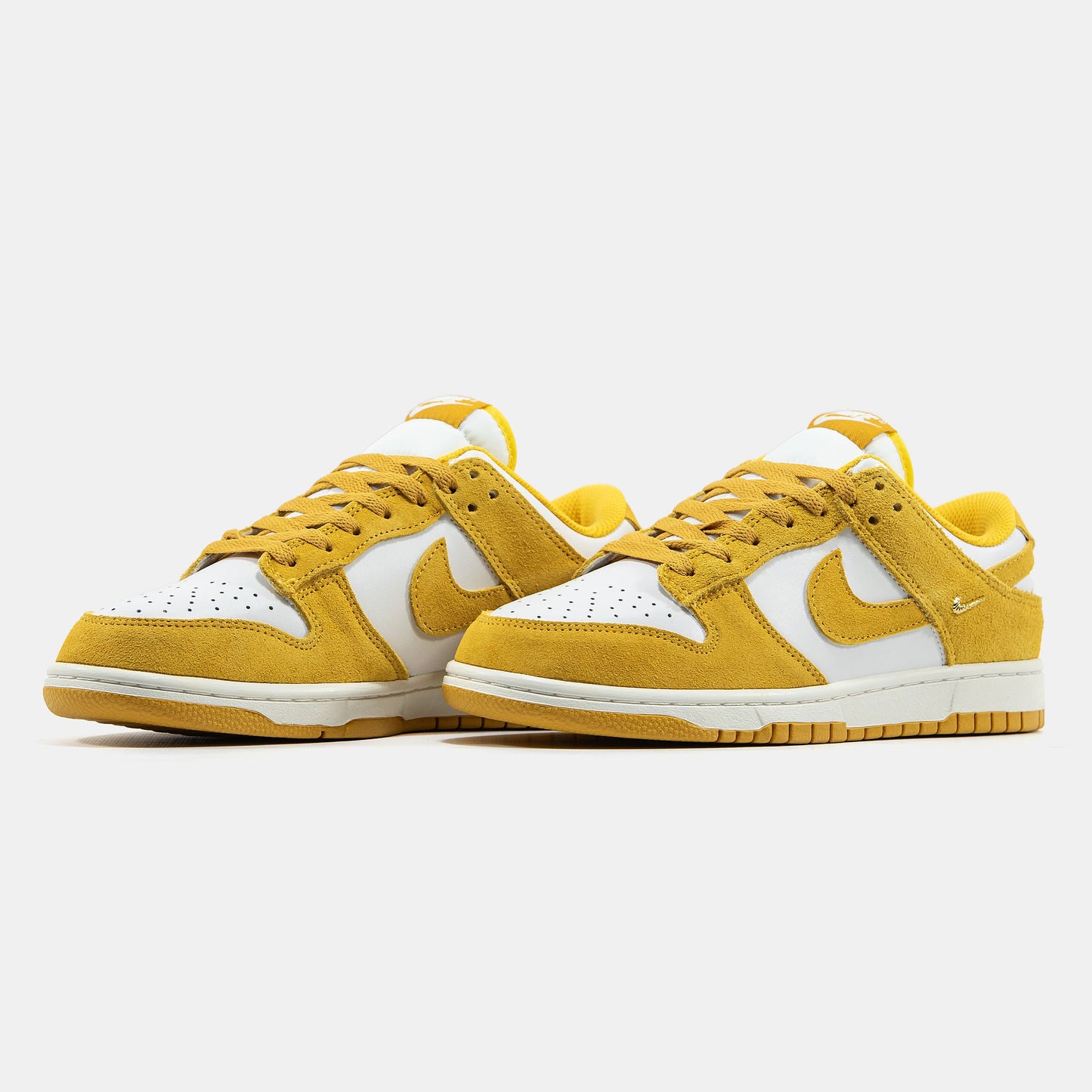 Nike SB Dunk Low Sail Yellow White