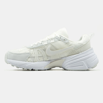 Nike V2K Runtekk White Flowers