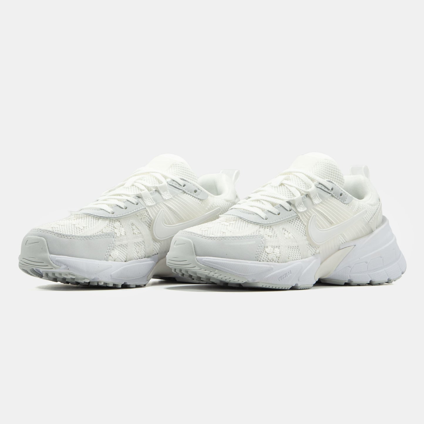 Nike V2K Runtekk White Flowers