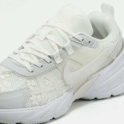 Nike V2K Runtekk White Flowers