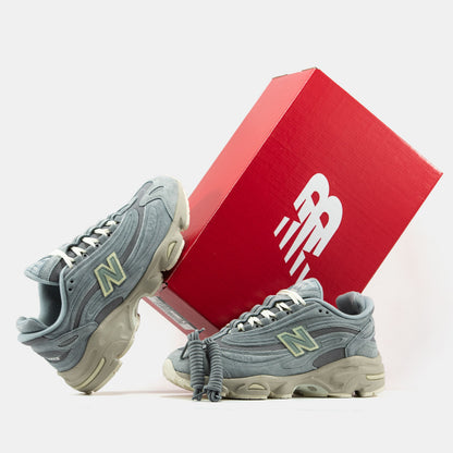 New Balance 1000 x KITH Grey Beige