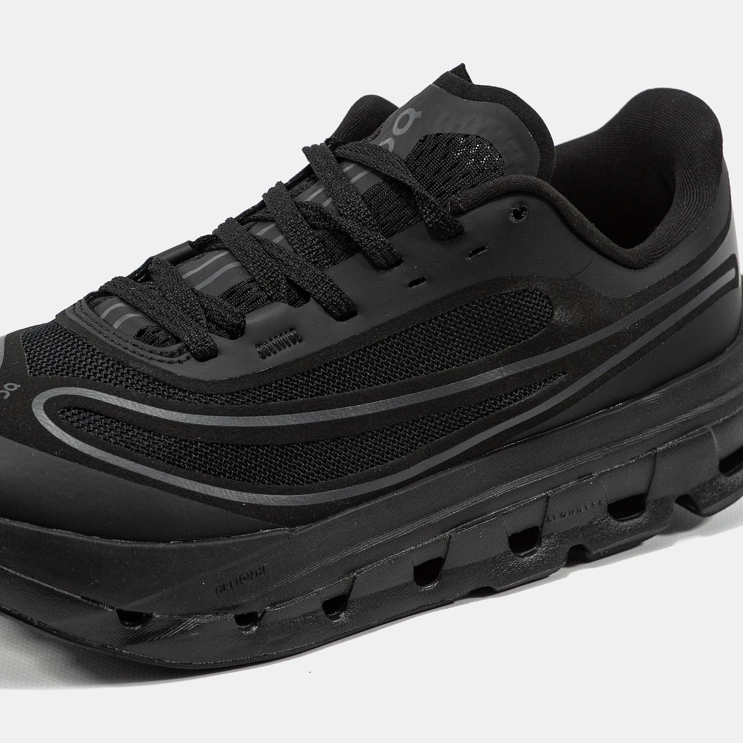 ON Cloudflow 5 Black