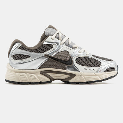 Nike V5 RNR Brown