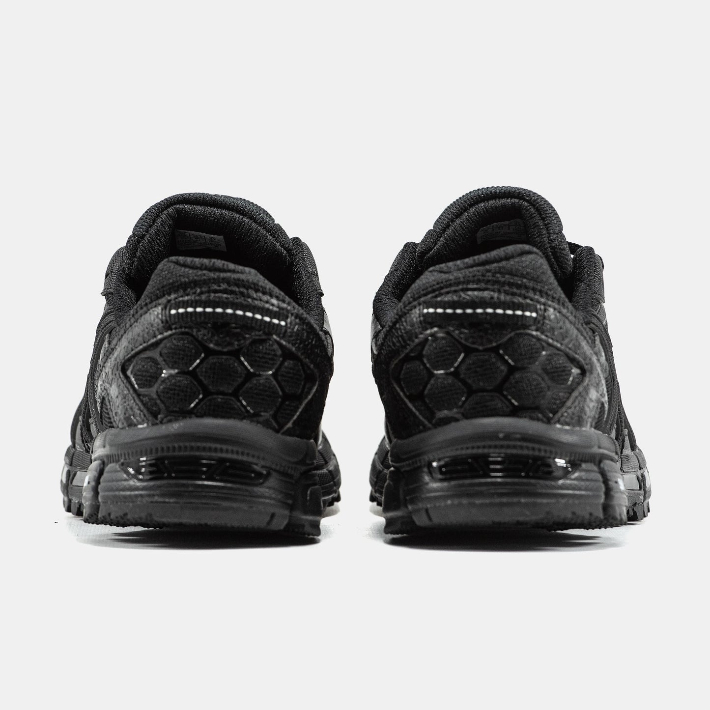 Asics Gel-Kahana 8 All Black