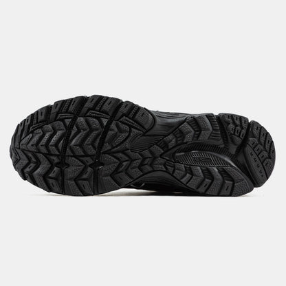 Asics Gel-Kahana 8 Black White Lines