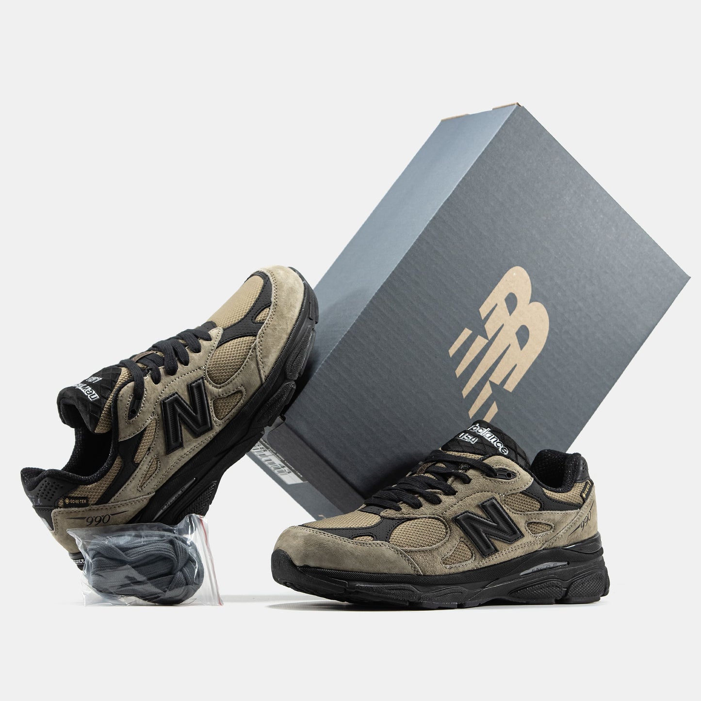 New Balance 990 Gore-Tex Termo Brown