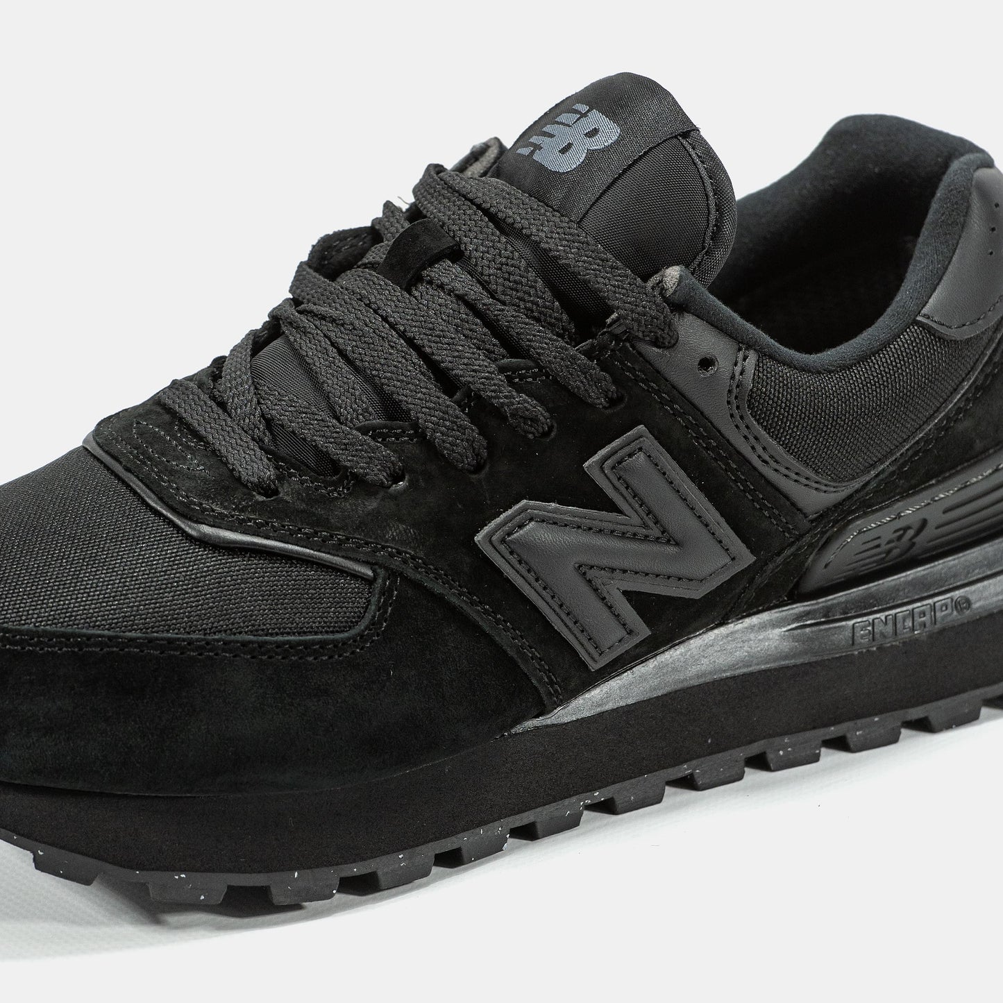 New Balance 574 Gore-Tex Termo Triple Black