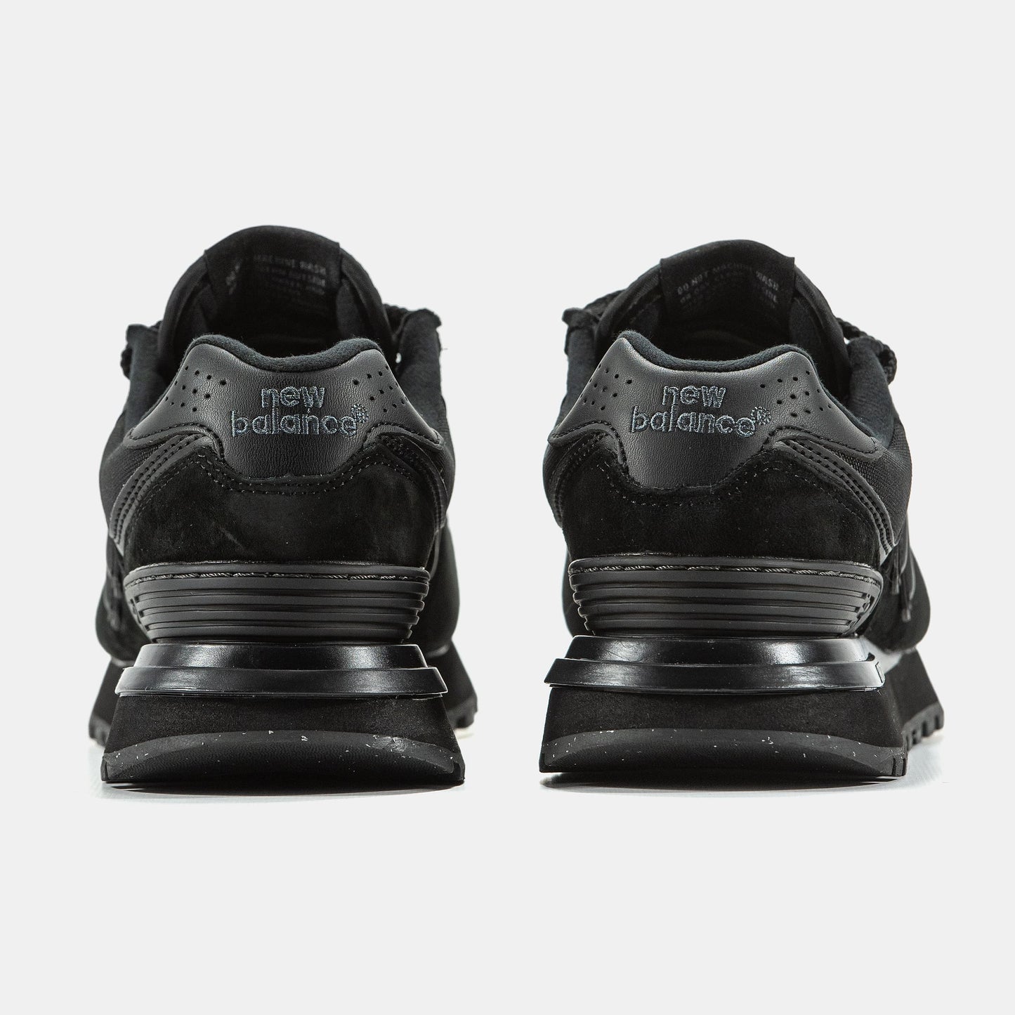 New Balance 574 Gore-Tex Termo Triple Black