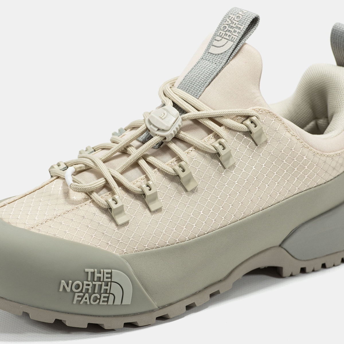 The North Face Glenclyffe Low Gore-Tex Cream Beige