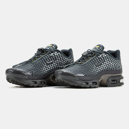 Nike Air Max Plus VII Grey