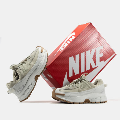 Nike Air Zoom Vomero Roam Beige White