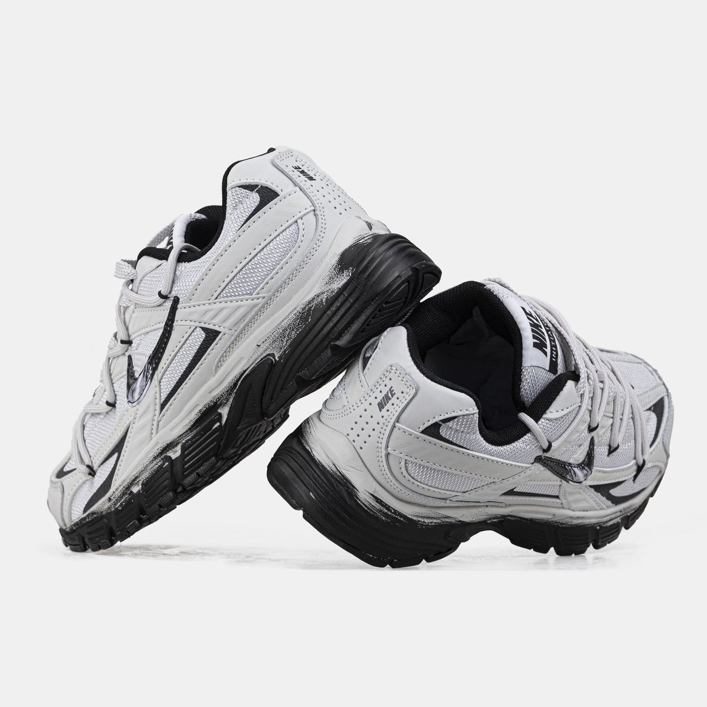 Nike Initiator Custom White Black