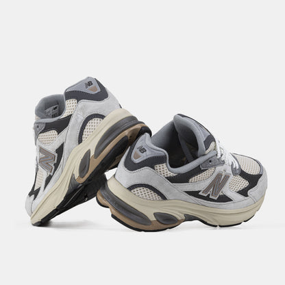 New Balance 2010 Beige