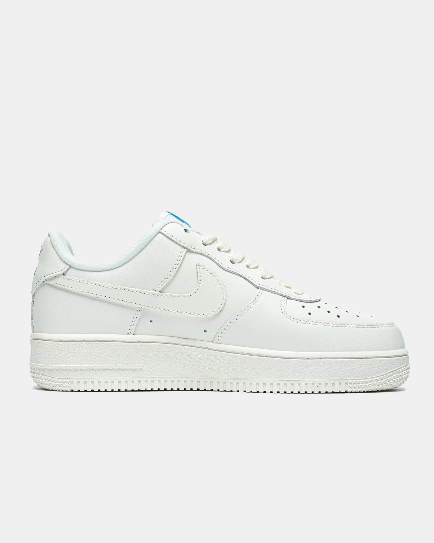 Nike Air Force 1 LV8 3 Swoosh White