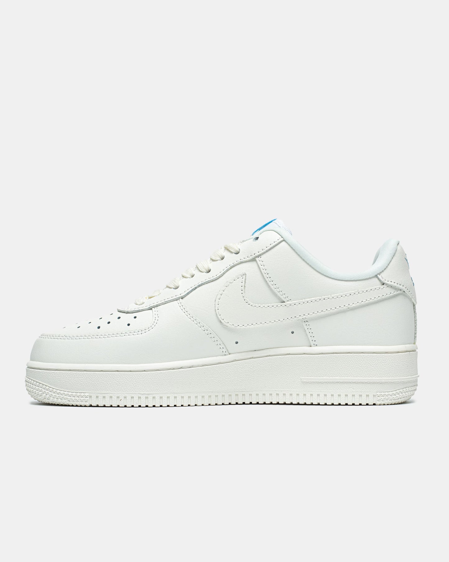 Nike Air Force 1 LV8 3 Swoosh White
