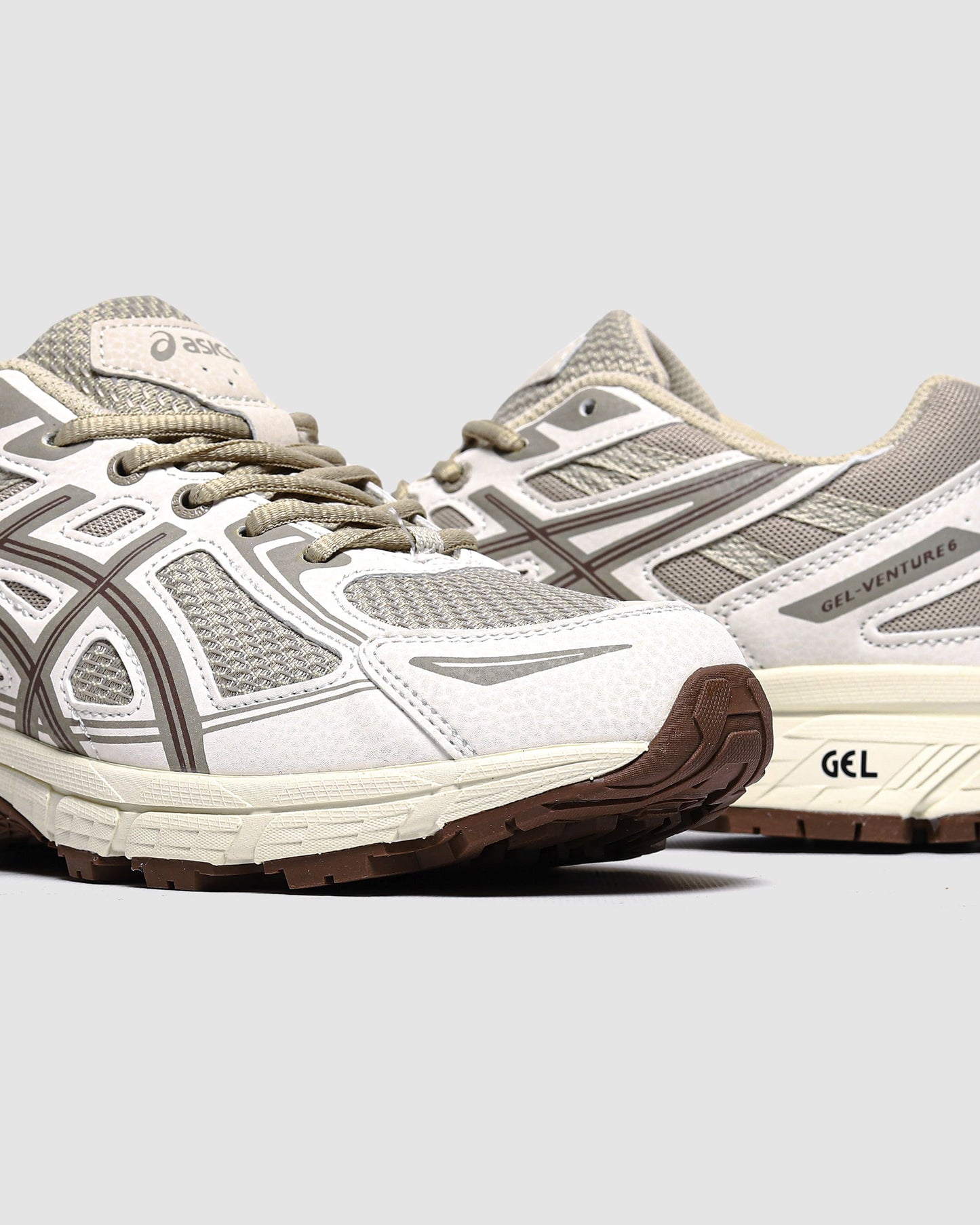 Asics Gel-Venture 6 Beige