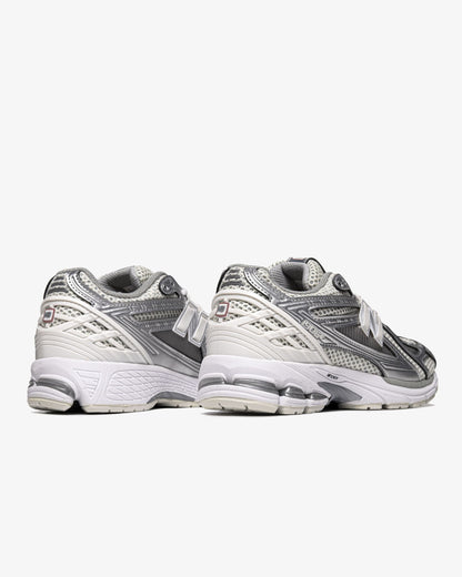 New Balance 1906R Silver