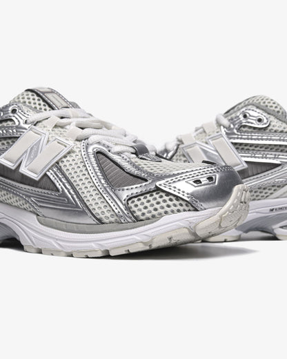 New Balance 1906R Silver