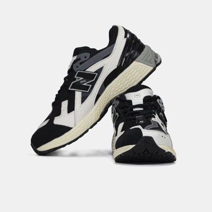 New Balance 1906U Black White Grey