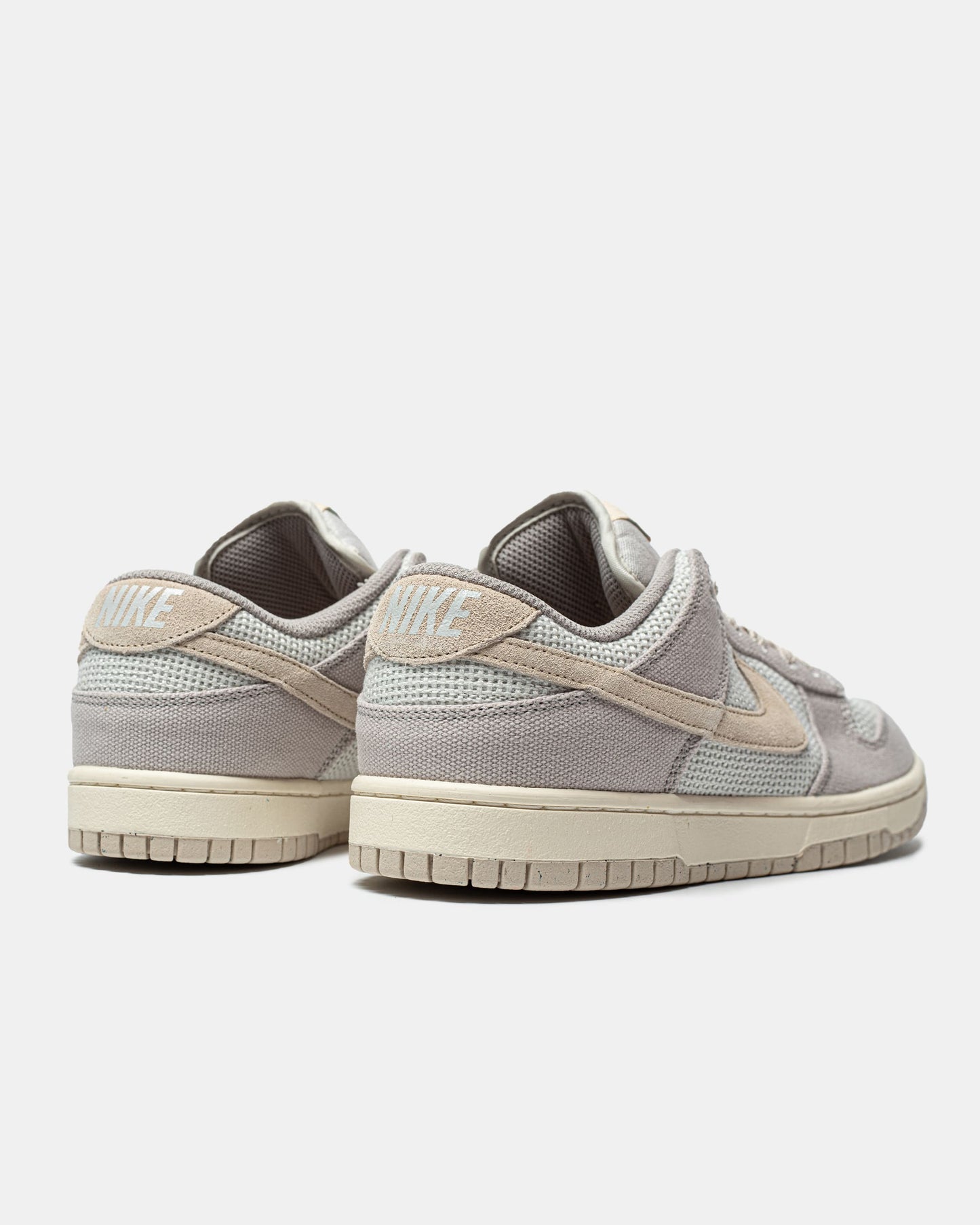 Nike SB Dunk Low Retro SE College Grey Light Bone