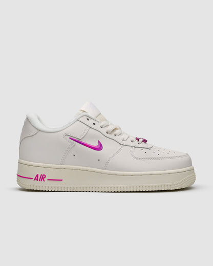Nike Air Force 1’07SE Coconut Mink / Playful Pink