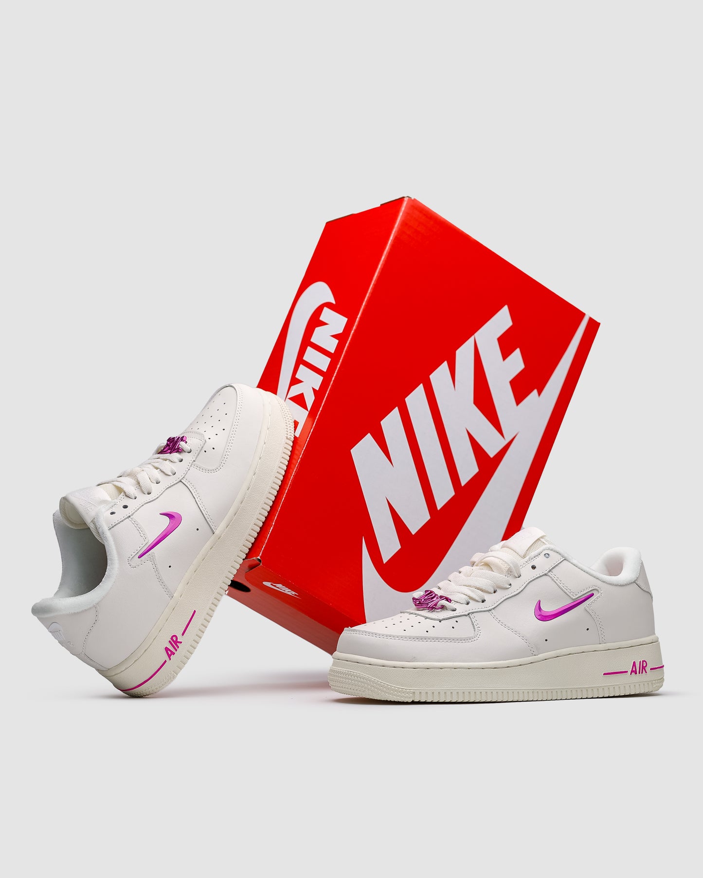 Nike Air Force 1’07SE Coconut Mink / Playful Pink
