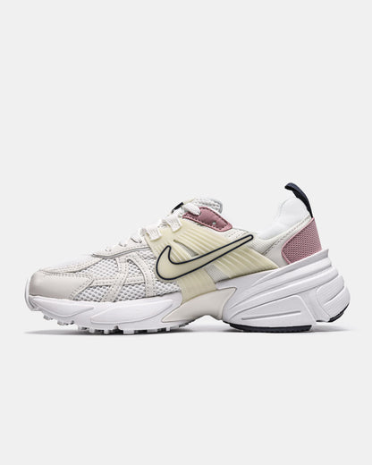 Nike Runtekk White Pink