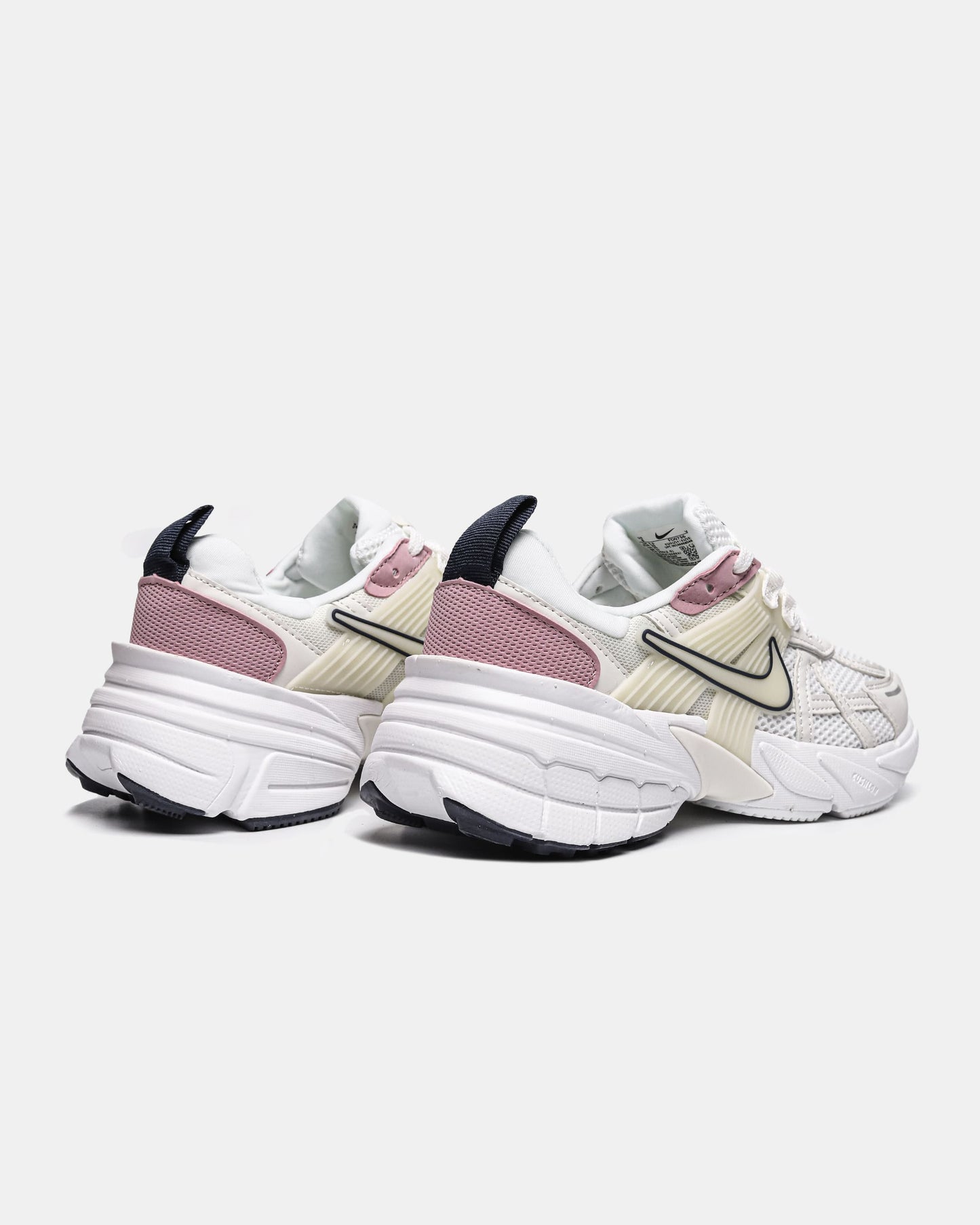 Nike Runtekk White Pink