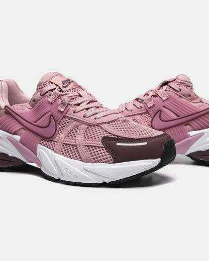 Nike V2K Runtekk Pink