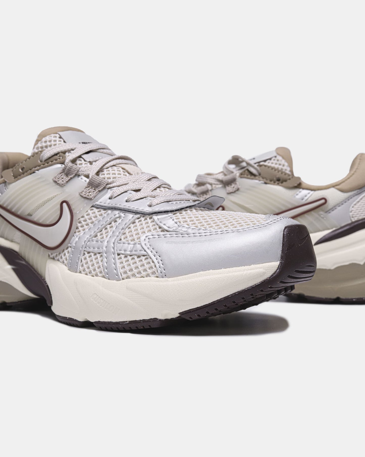 Nike V2K Runtekk Light Orewood Brown