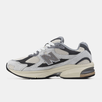 New Balance 2010 Beige