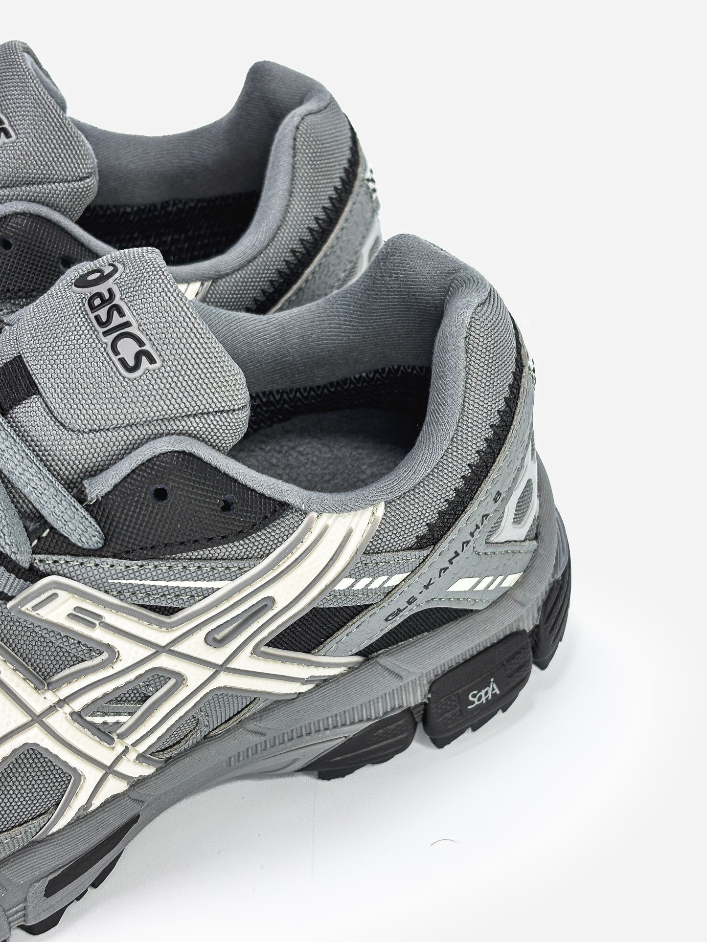 Asics Gel-Kahana 8 All Gray Termo