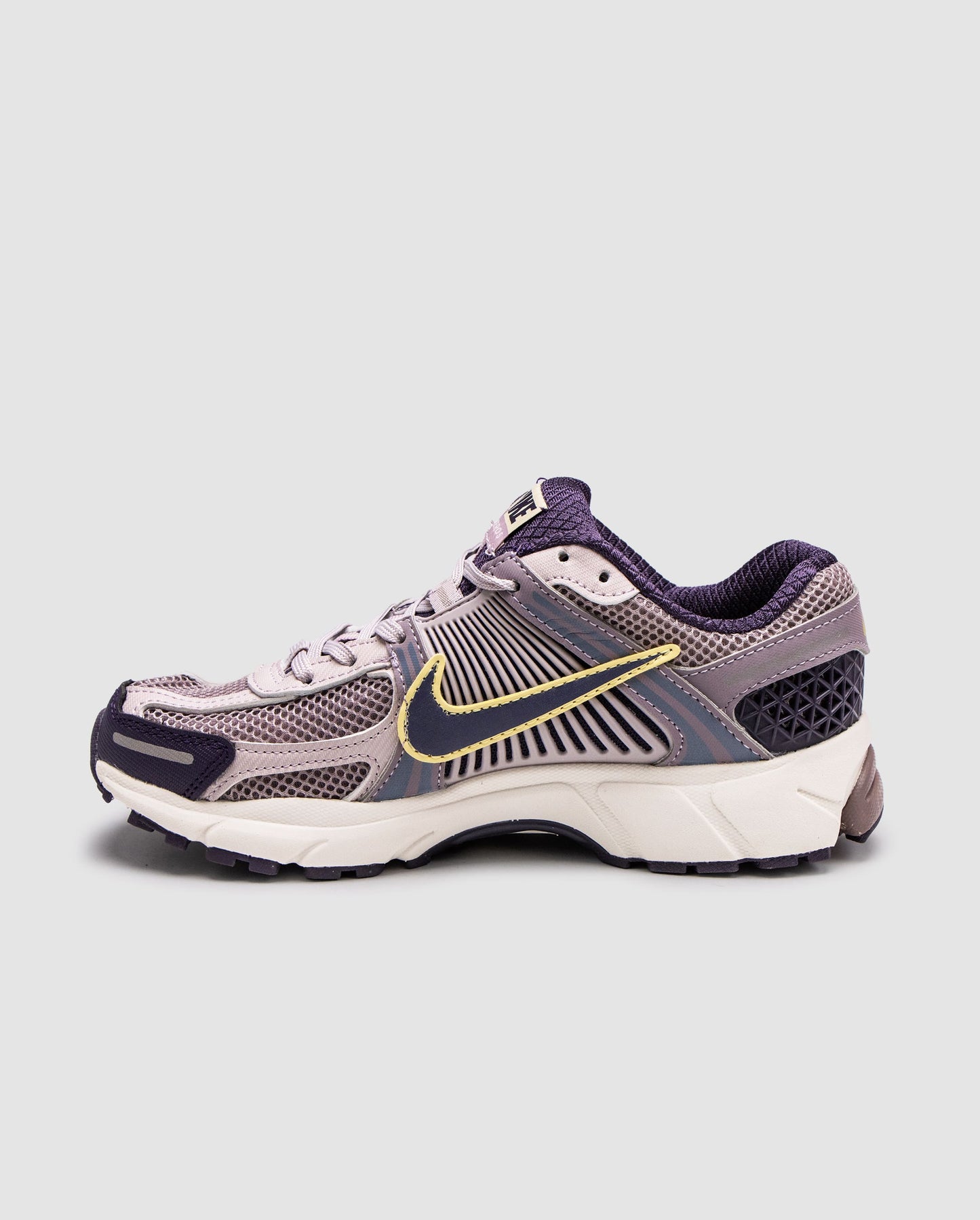 Nike Zoom Vomero 5 Platinum Violet