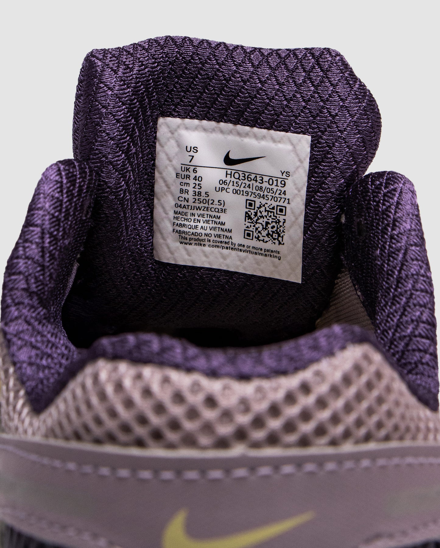 Nike Zoom Vomero 5 Platinum Violet
