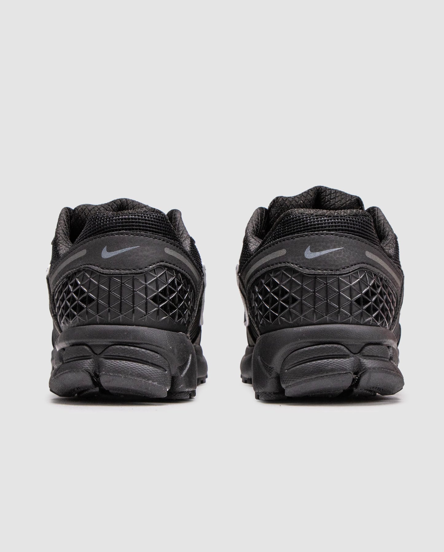 Nike Vomero 5 Black White Logo